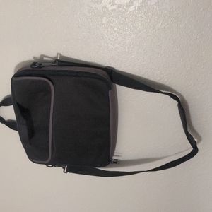 Non branded laptop bag gray/black measurements in pics
